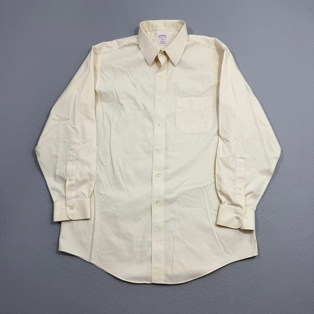 Brooks Brothers Shirt Mens 16-2/3 Cream 346 Regular Fit Non-Iron Long Sleeve